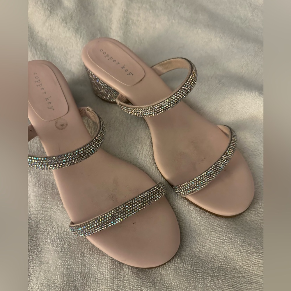 Dressy shoes, worn for wedding. Pale pink, great shape, no rinestones missing